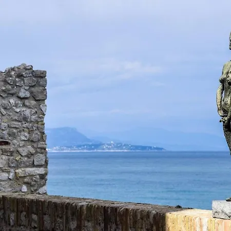 Cap D'antibes Vue Exceptionnelle Apartamento *