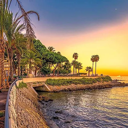 Cap D'antibes Vue Exceptionnelle Appartamento *